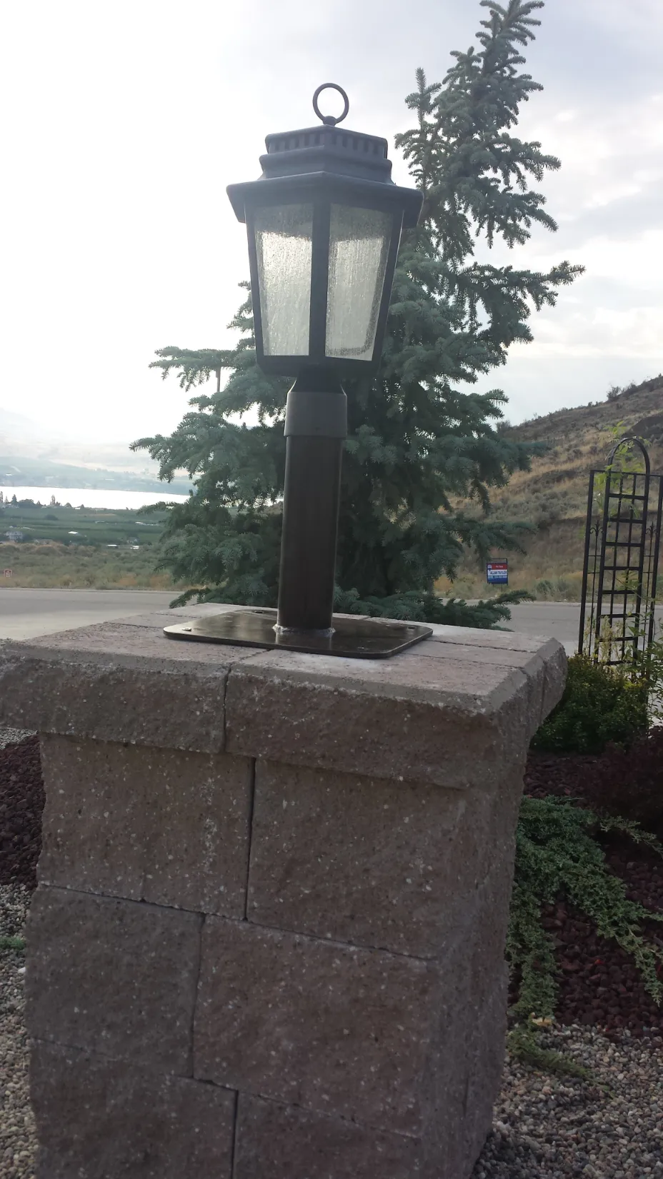 Landscape lighting in Osoyoos and Oliver BC