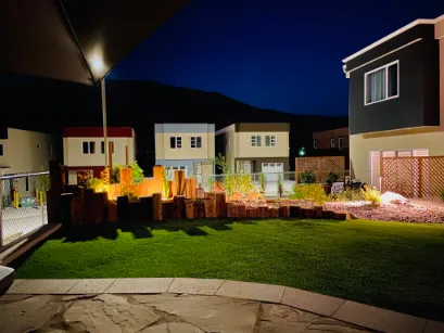 Luxury pool landscape lighting